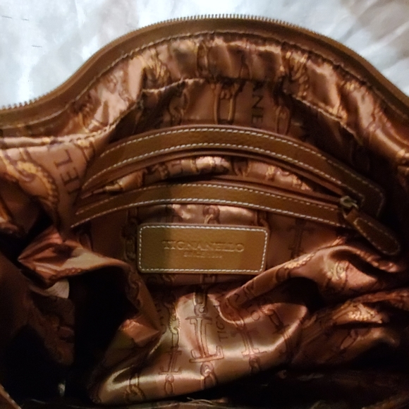 Handbag - Picture 3 of 4